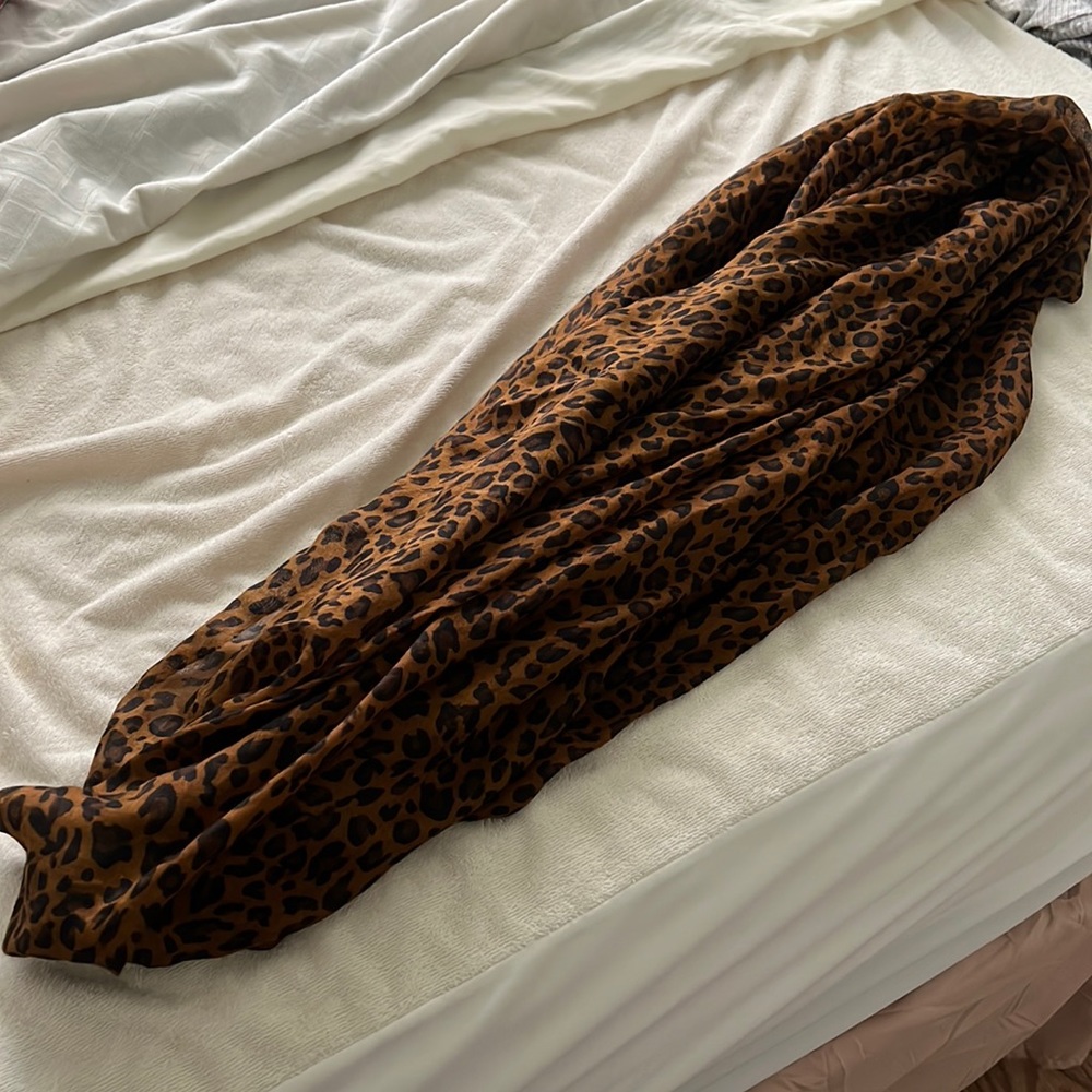 Leopard scarf